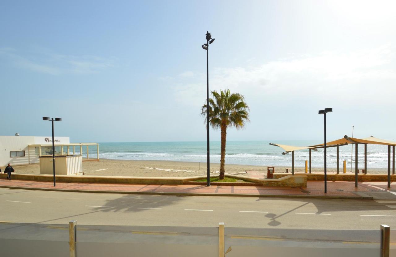Fuengirola, Primera Linea De Playa Exterior foto