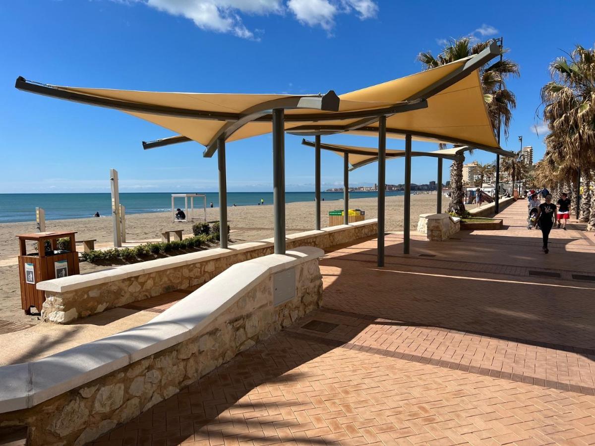 Fuengirola, Primera Linea De Playa Exterior foto